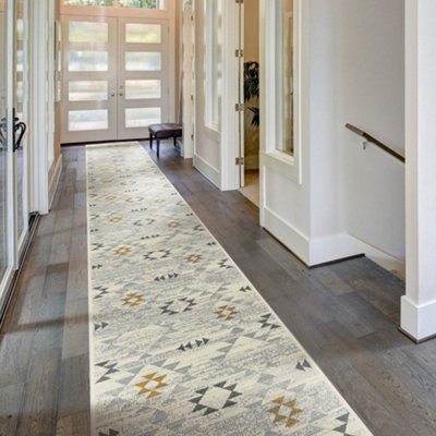 Andes Hallway Runner RugSoftComfortable & Durable Carpet For HallKitchen & Corridor from B&Q