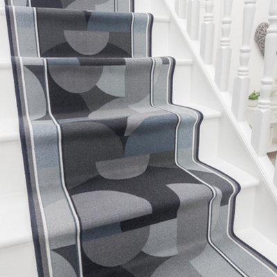 Malis Stair RunnerHardwearingNon-Slip & Durable Carpet For Stairs & StaircasesMultiple Lengths from B&Q
