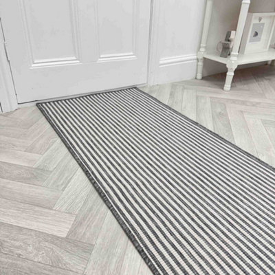 Pinstripe Indoor/outdoor Hallway Runner RugDurableReversible & Hardwearing Carpet For Home Or Garden from B&Q