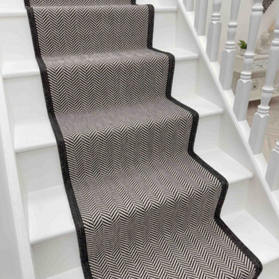 Illusion Stair RunnerReversibleDurable & Hardwearing Carpet For Stairs & StaircasesMultiple Lengths from B&Q