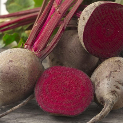 Thompson & Morgan Organic Rote Kugel Beetroot SeedsDeep Red Sweet & TenderPerfect For Salads Roasting Cooking from B&Q