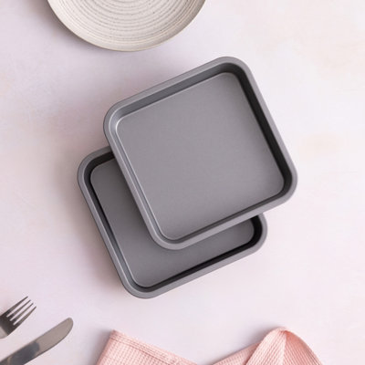 Betterware Essentials 18Cm Brownie TinPack Of 2 from B&Q