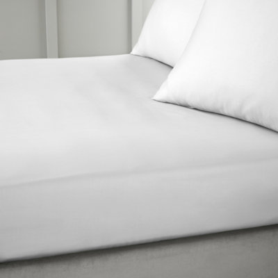 B&Q -  400 Thread Count Cotton Sateen King Fitted Sheet Dove Grey - Image 8