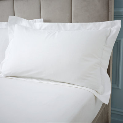 Bianca Fine Linens 180 Thread Count Egyptian Cotton Oxford 50X75Cm + Border Pillow Case With Envelope Closure White from B&Q