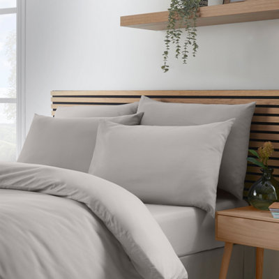 B&Q -  So Soft Non-Iron Standard Pack Of 4 Pillowcases Grey