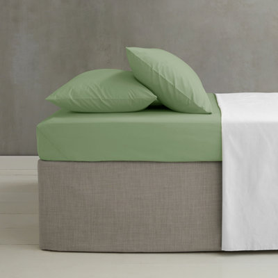 Catherine Lansfield Easy Iron 180 Thread Count Polycotton Percale 35cm Depth Fitted Sheet in Light Green | Size: King Fitted - Image 9
