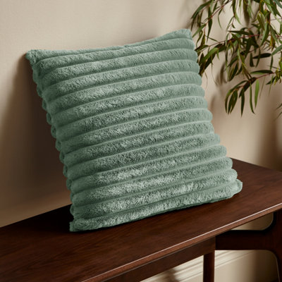 Catherine Lansfield Cosy Ribbed Faux Fur Soft Touch 45X45cm Cushion Green