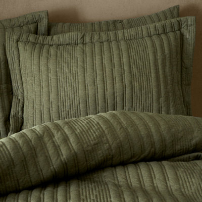 B&Q -  Tamba Jersey Stripe Oxford 50X75Cm + Border Pack Of 2 Pillow Cases With Envelope Closure Olive Green - Image 9