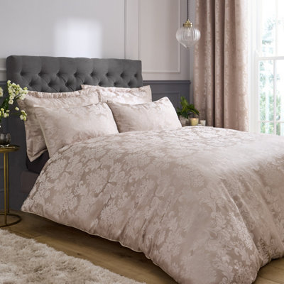Catherine Lansfield Gold Bedding Damask Jacquard Duvet Cover Set With Pillowcases Champagne