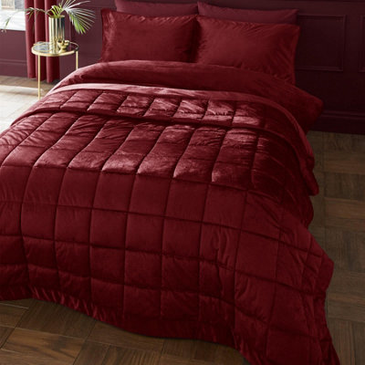 Catherine Lansfield Heavenly Kingsley Matt Velvet Quilted 220X220 Cm Bedspread Raspberry