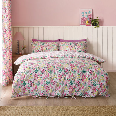 B&Q -  Tilly Floral Reversible Double Duvet Cover Set With Pillowcases Pink