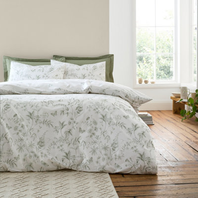 B&Q -  Thea Floral 200 Thread Count Cotton Reversible Single Duvet Cover Set With Pillowcase Green