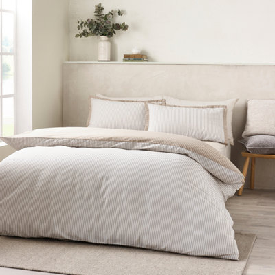 Catherine Lansfield Unisex Natural Oxford Pinstripe Duvet Cover Set In | Size: Double - Image 10