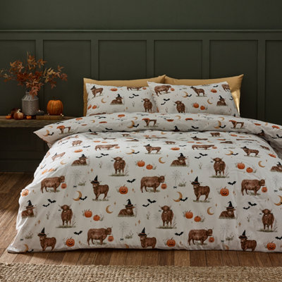 Catherine Lansfield Unisex Natural Halloween Highland Cow Duvet Cover Set In | Size: Single - Image 12