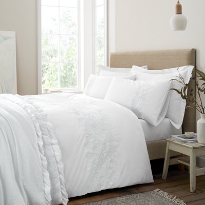 Bianca Fine Linens White Embroidery Floral 200 Thread Count Cotton Duvet Cover Set With Pillowcases