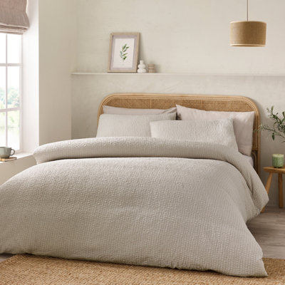 Catherine Lansfield Unisex Natural Crinkle Seersucker Duvet Cover Set In | Size: King - Image 11