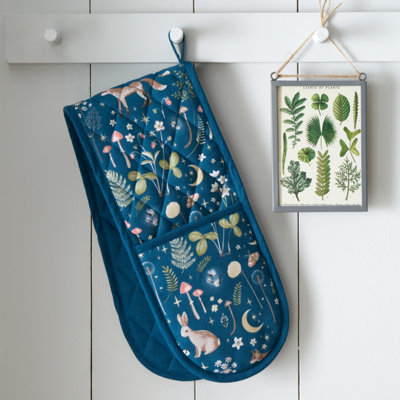 Catherine Lansfield Unisex Navy 'Enchanted Twilight Animals' Cotton Kitchen Double Oven Glove In - Image 6
