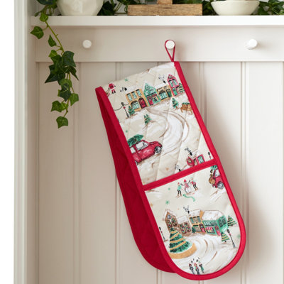 B&Q -  Christmas Town Cotton Kitchen Double Oven Glove Natural