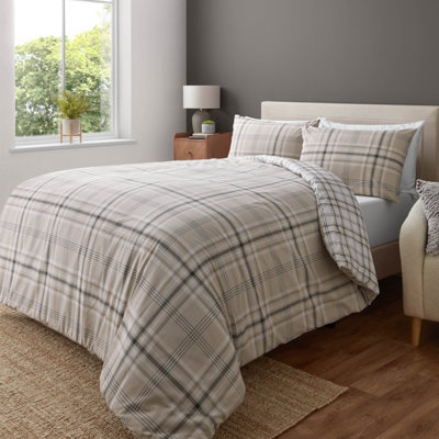 Catherine Lansfield Bedding Kelso Check Duvet Cover Set With Pillowcases Natural