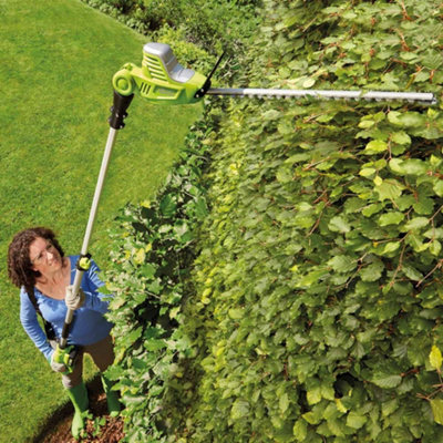 B&Q -  Cordless Telescopic 20V Hedge TrimmerElectric Long Reach Extendable Pole Adjustable HeadLithium-Ion Battery