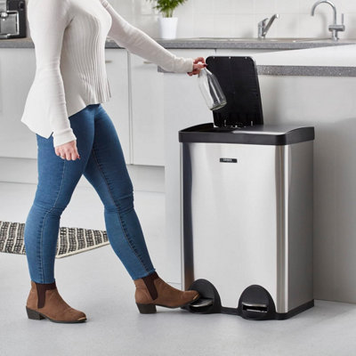 B&Q -  Dual Pedal Recycle Bin 60L2 X 30L Removable Waste Compartments & Soft Close LidsSilver