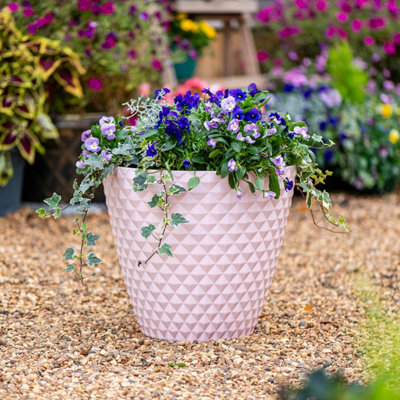 B&Q -  Diamond Planter Powder Pink (D39.5 X H35Cm)