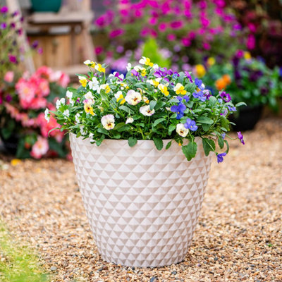 B&Q -  Diamond Planter Stone Ivory (D39.5 X H35Cm)