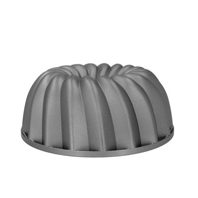 MasterClass Fluted Cake Pan - Image 8