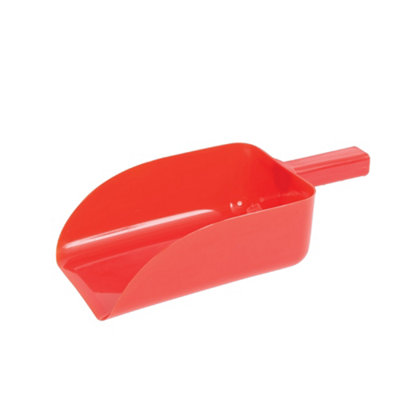 Roma Plastic Feed Scoop Red (One Size) from B&Q