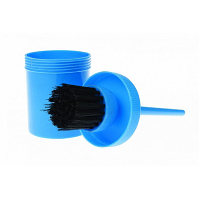 Roma Brights Hoof Oil Brush & Bottle Aqua (One Size) from B&Q