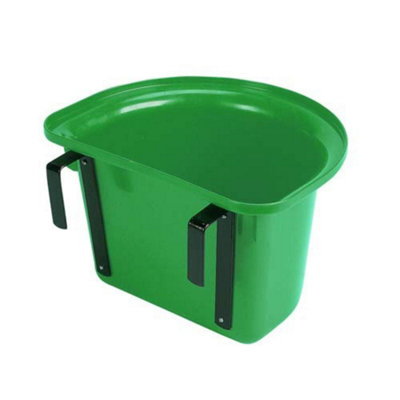 Stubbs Plastic Portable Manger Green (One Size) from B&Q