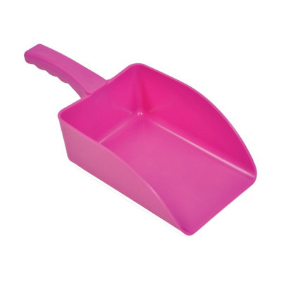 Harold Moore Feed Scoop Magenta (Large) from B&Q