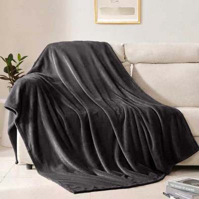 Aspire Homeware Grey Fleece Throw BlanketSuper King (L)270Cm X (W)230Cm from B&Q