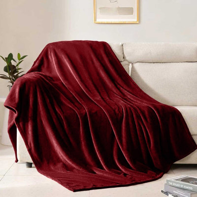 Aspire Homeware Burgundy Fleece Throw BlanketKing (L)240Cm X (W)200Cm from B&Q