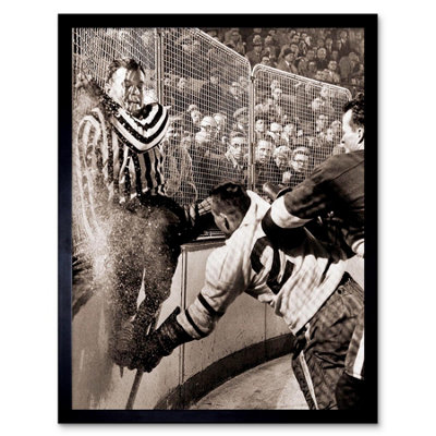 Artery8 Sport Ice Hockey Check Howe Hannigan Framed Wall Art Print from B&Q