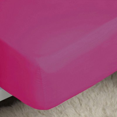  - Belledorm Easycare Percale Fitted Sheet Fuchsia (Single)