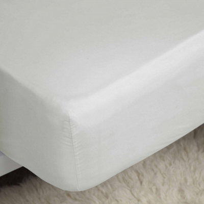 Belledorm 100% Cotton Sateen Extra Deep Fitted Sheet Ivory (Double) from B&Q