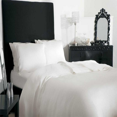 Belledorm 100% Mulberry Silk Duvet Cover Ivory (Single) from B&Q