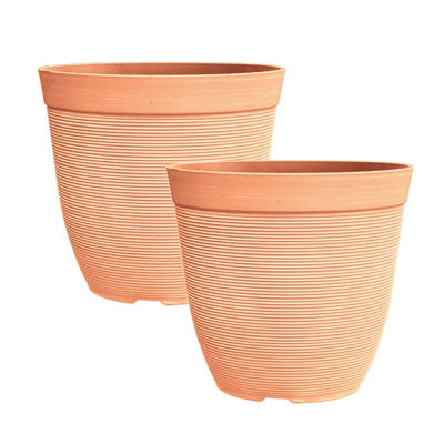 Simpa 2Pc Terracotta Rustic Ridge Plastic Planters. from B&Q