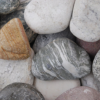 Simpa 60-100mm Mediterranean Cobbles Bag 20Kg from B&Q