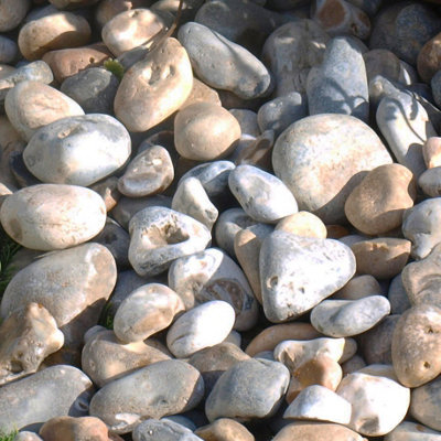 Simpa 40mm Pembroke Pebbles Bag 20Kg from B&Q
