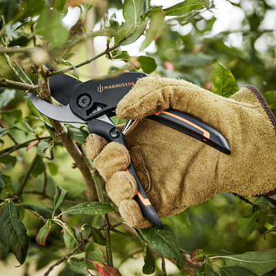 Shop garden hand tools