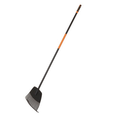 Magnusson Fibreglass Leaf Rake (W)426.7mm from B&Q