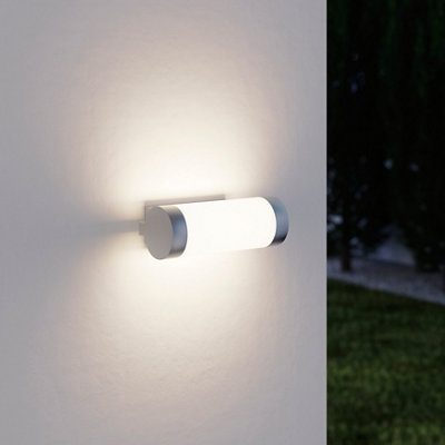 B&Q -  Callisto Fixed Satin Stainless Steel Mains-Powered Integrated Led Outdoor Contemporary Wall Light 900Lm (Dia)7.6Cm