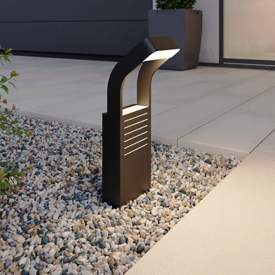 B&Q -  Majorca Contemporary Black Mains-Powered 1 Lamp Integrated Led Outdoor Post Light (H)450mm