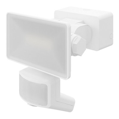 GoodHome Davern Awl1020-Iw White Mains-Powered Cool White Outdoor Led Pir Floodlight 1000Lm from B&Q