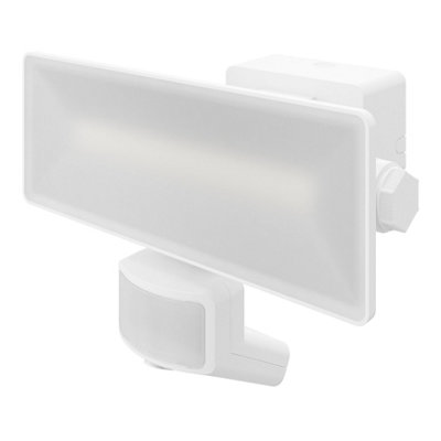 GoodHome Davern Awl1022-Iw White Mains-Powered Cool White Outdoor Led Pir Floodlight 3000Lm from B&Q