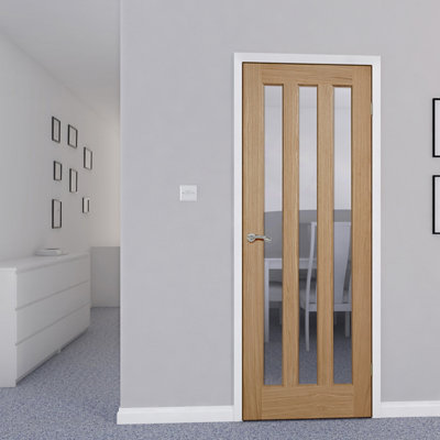 Fortia Vertical 3 Lite Clear Glazed Contemporary Natural Oak Veneer Internal Timber Door(H)1981mm (W)686mm (T)35mm from B&Q