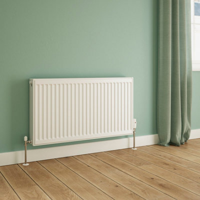 Flomasta White Type 22 Double Panel Radiator(W)900mm X (H)500mm from B&Q