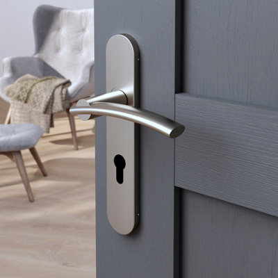 Shop handles & knobs.